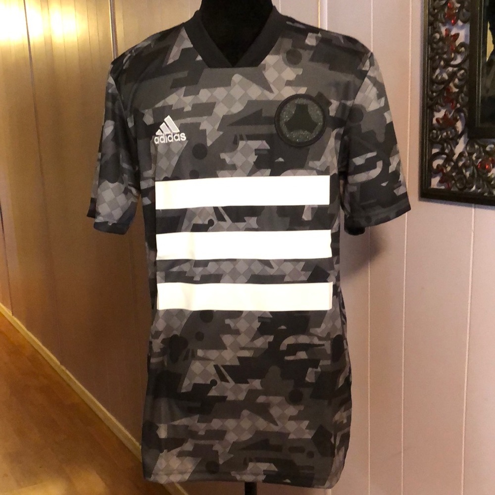Adidas Men’s Shirt NWT